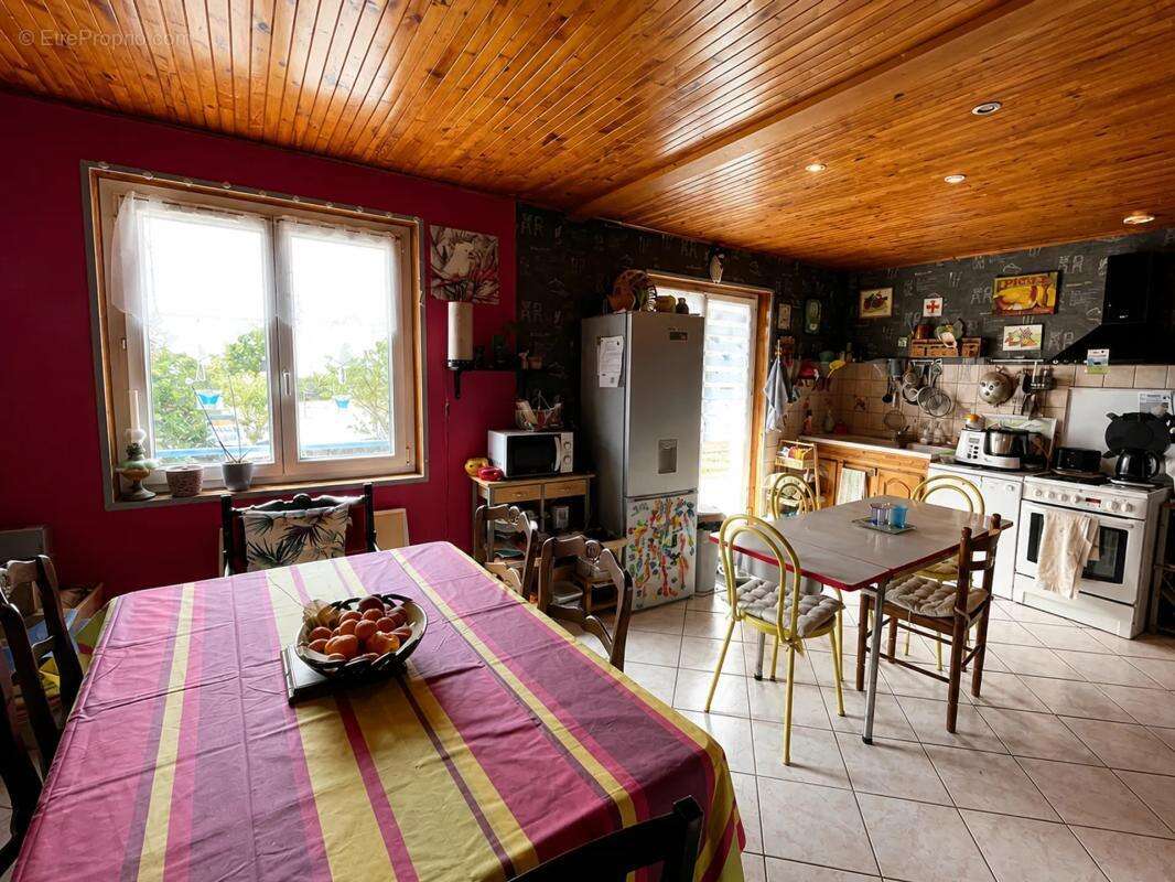 Maison de 5 pièces de 102 m² à Champagney - photo 7