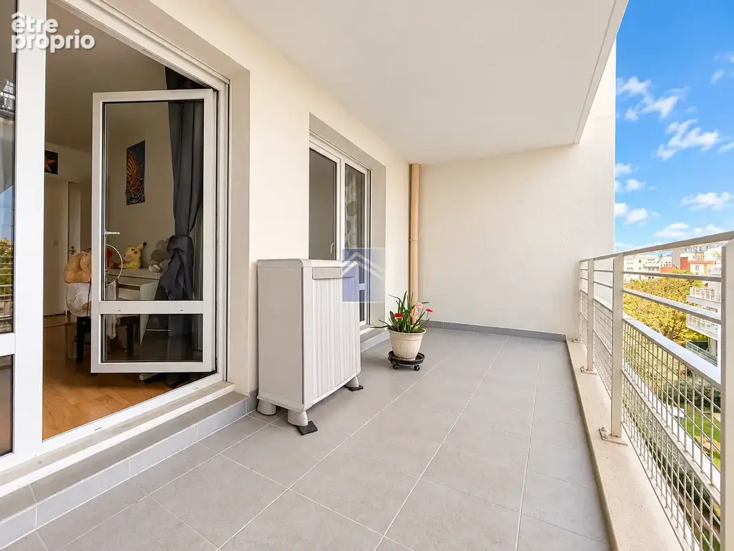 Coeur de ville - 3 pièces de 69,57 m2 - deux balcons, cave et parking ! - photo 11