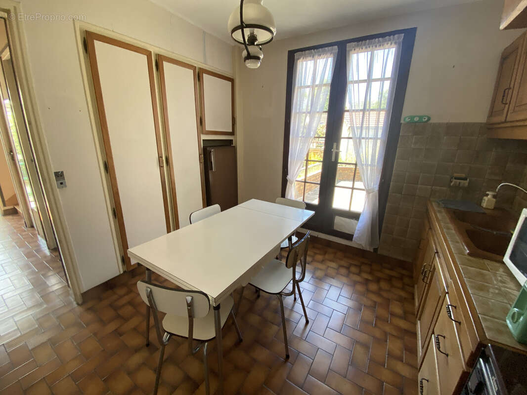 Maison à PARAY-VIEILLE-POSTE