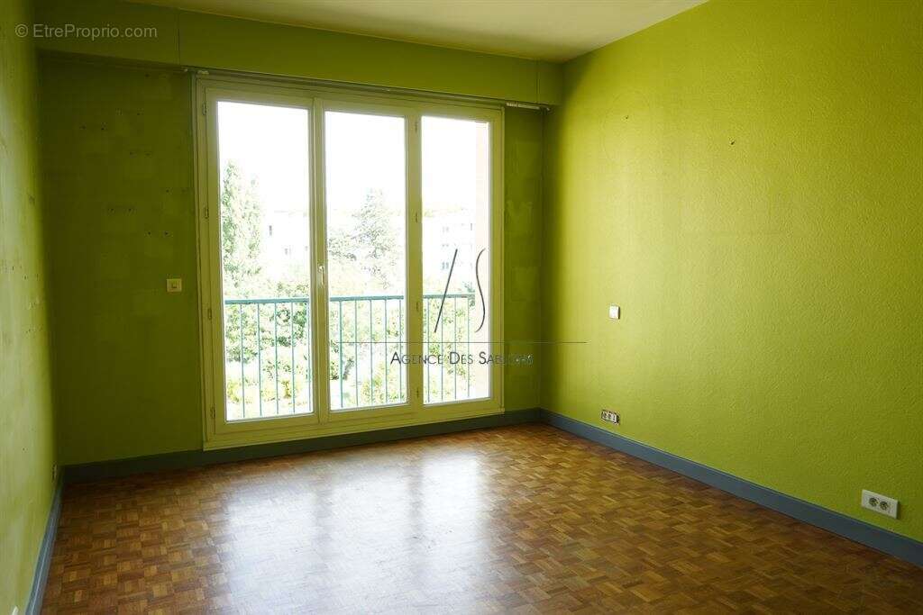 Appartement à LE VESINET