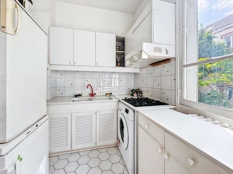 Appartement à LA GARENNE-COLOMBES