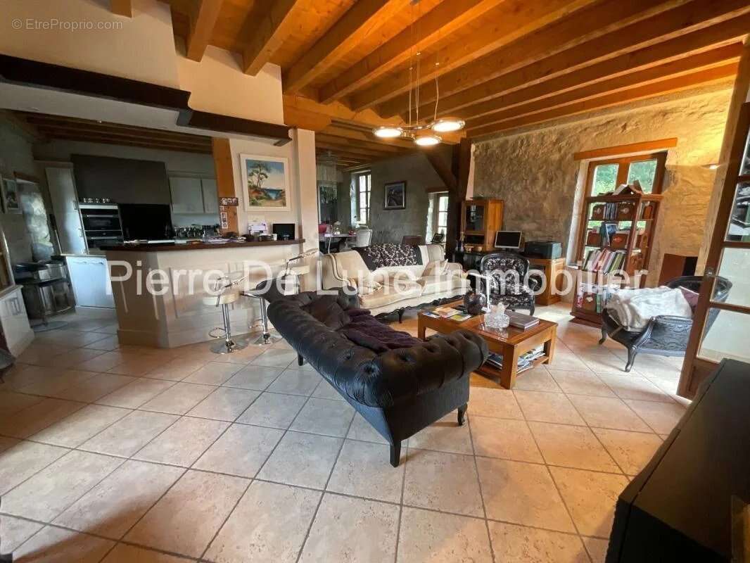 Maison à BARBERAZ