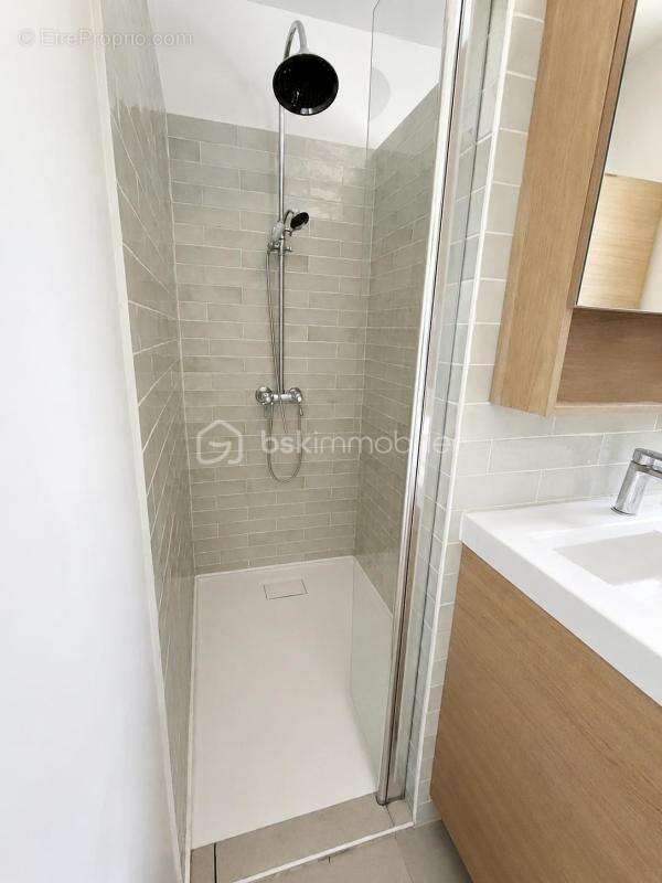 Maison spacieuse au cœur de Le Tour-du-Parc : Charme et Tranquillité - photo 10