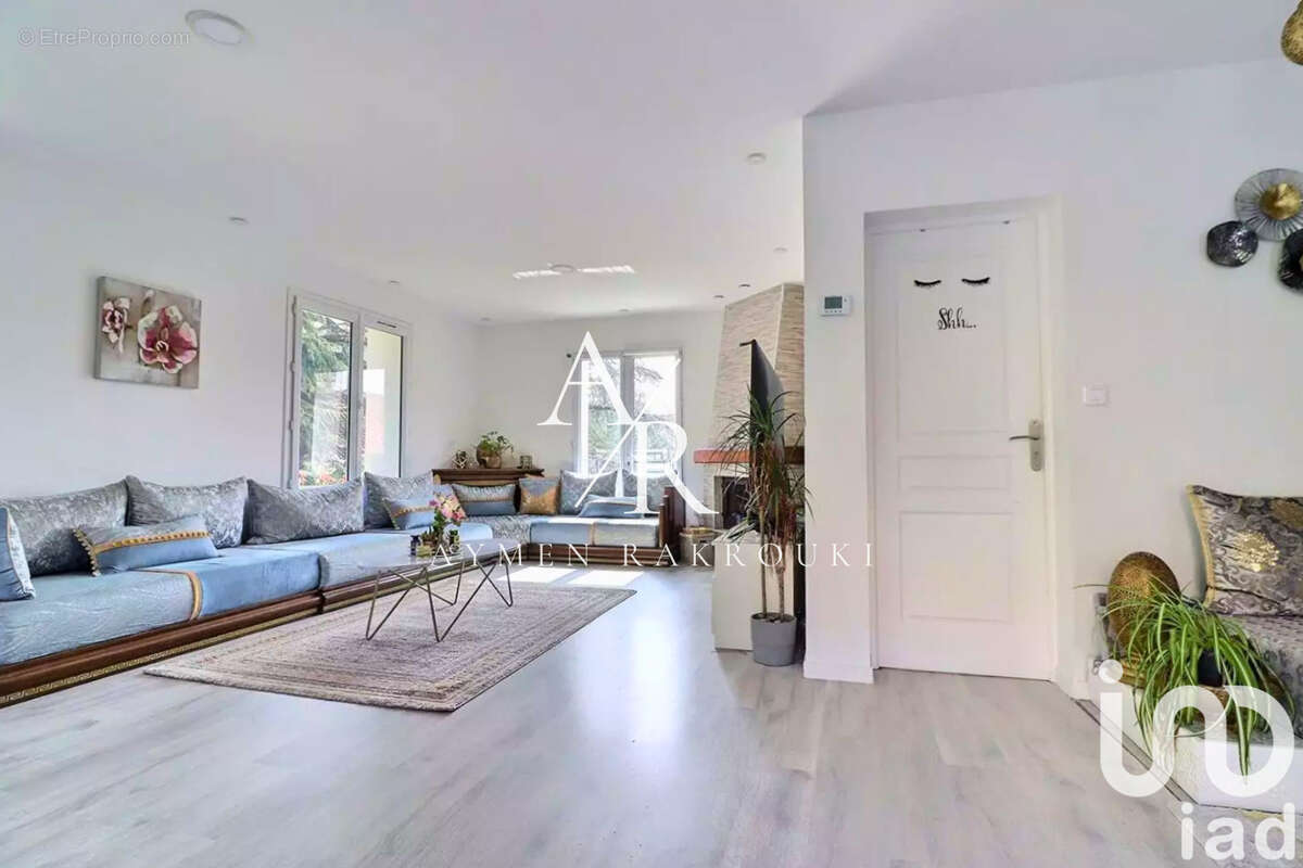 Photo 5 - Maison à MONTIGNY-LES-CORMEILLES