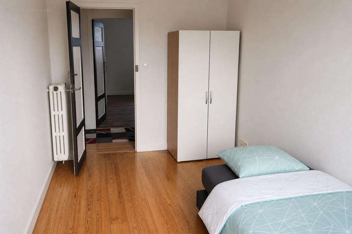 À vendre – Appartement 5 pièces avec locataire en place - photo 8