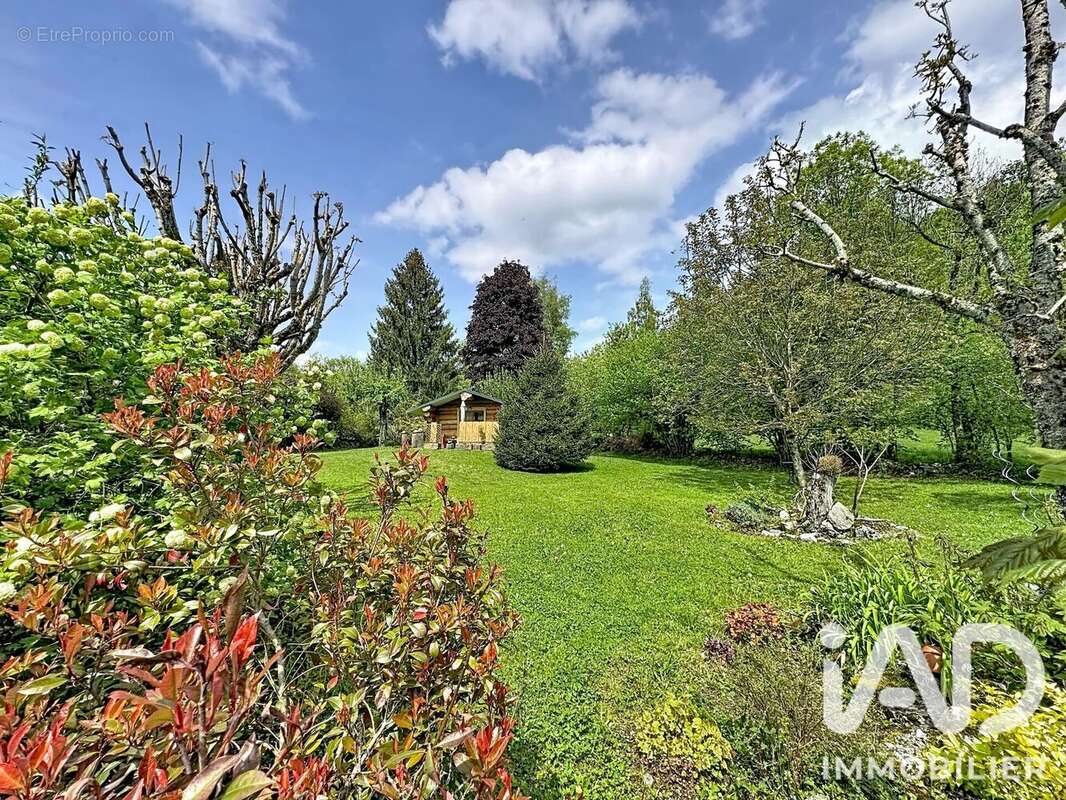 Maison 243 m² à Crenans  - photo 7