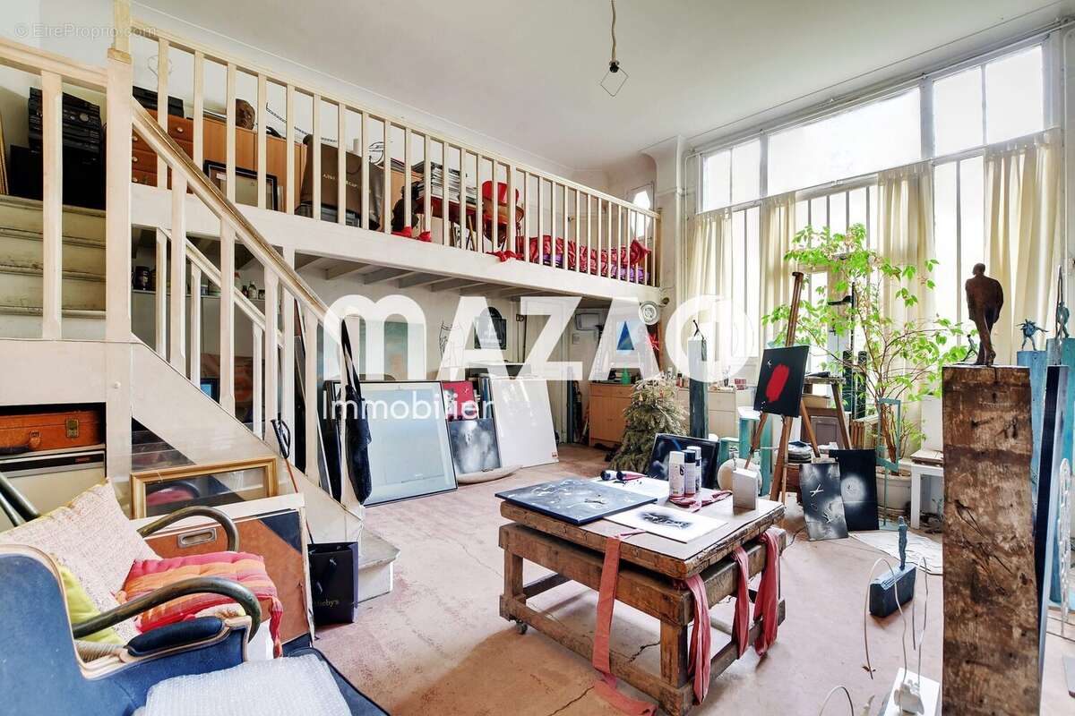 Appartement à PARIS-14E