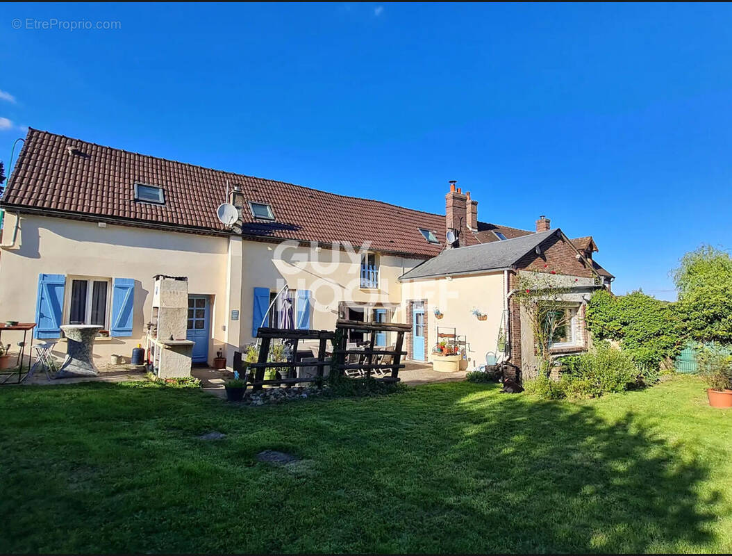Maison à EZY-SUR-EURE
