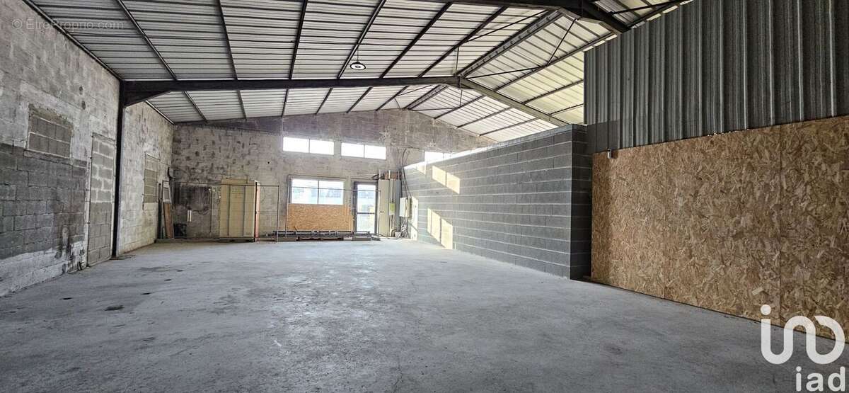 Photo 4 - Commerce à LES EPESSES