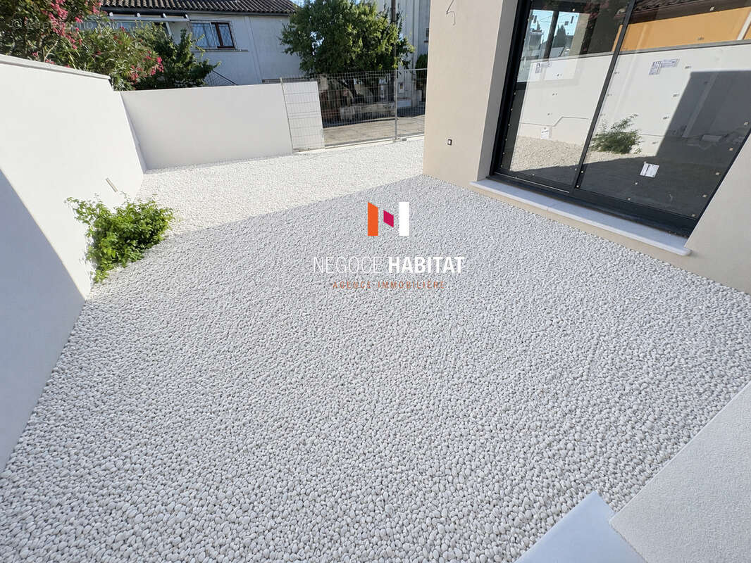 Marguerittes 30320 villa neuve contemporaine - photo 3
