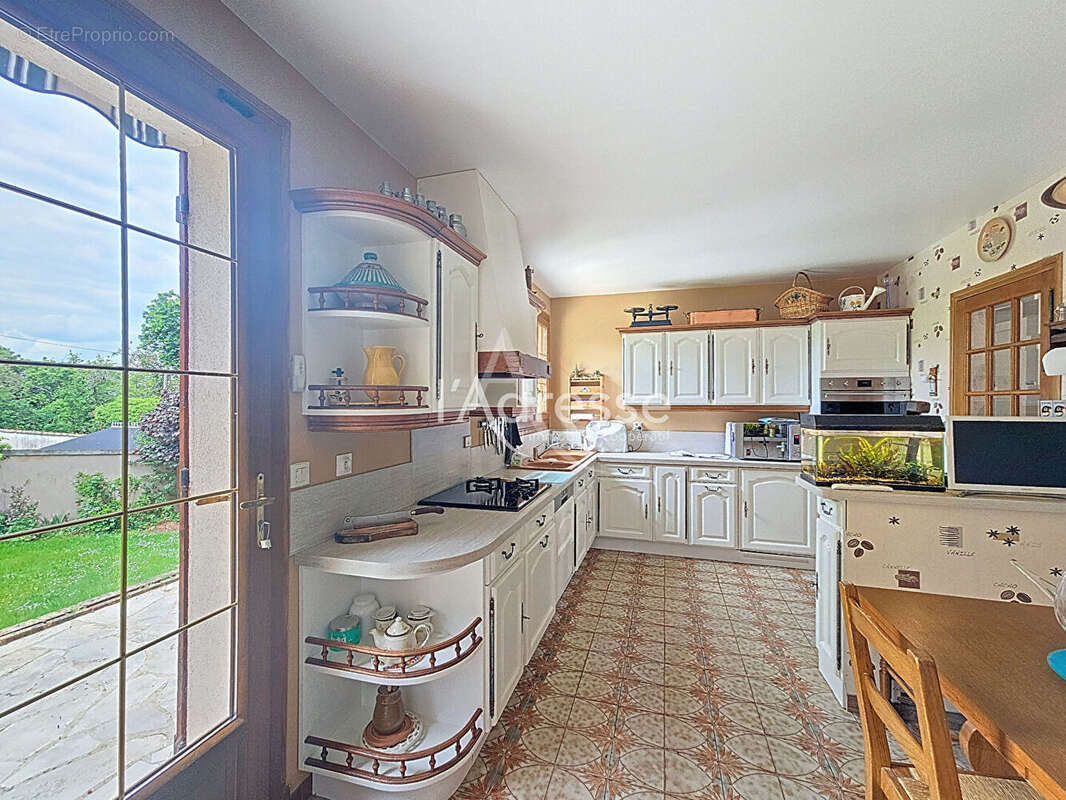 Maison à MAGNY-LE-HONGRE