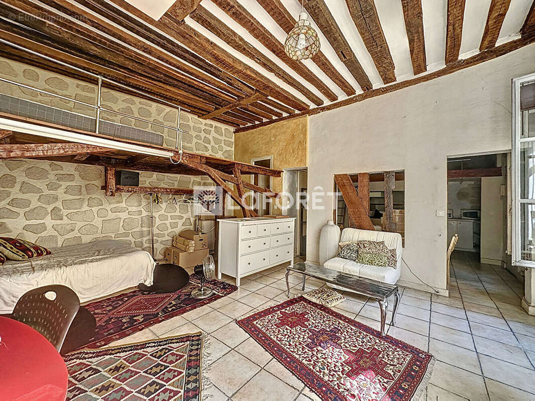 Commerce à PARIS-4E