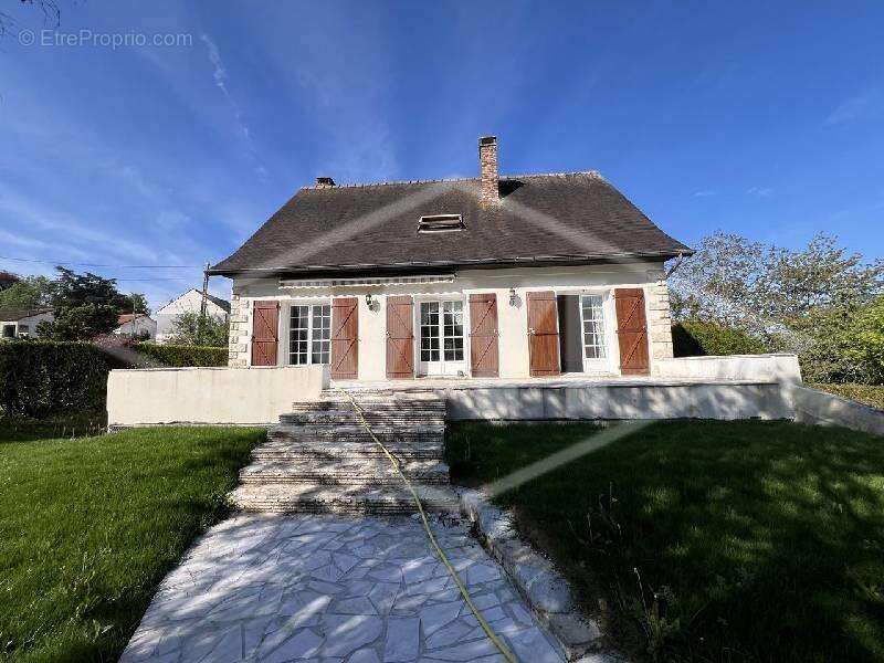 Maison à COMBS-LA-VILLE