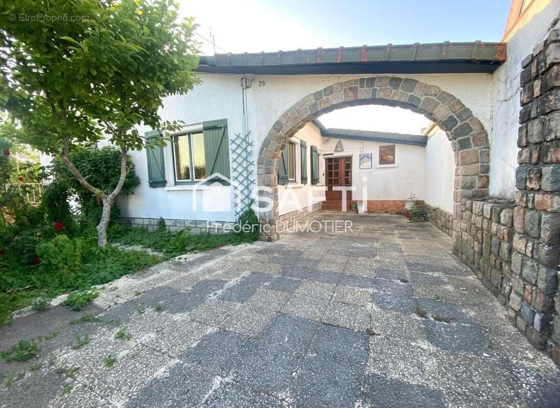 Photo 2 - Maison à ROISEL