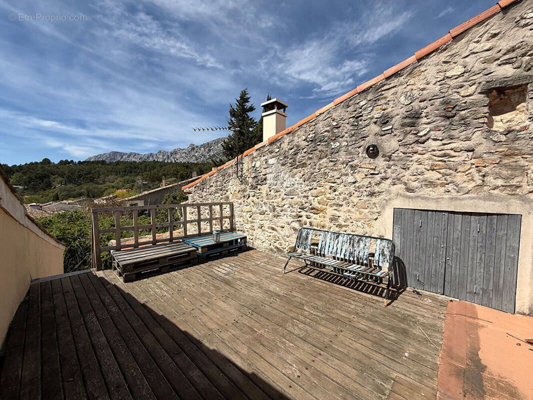 Maison à PUYLOUBIER