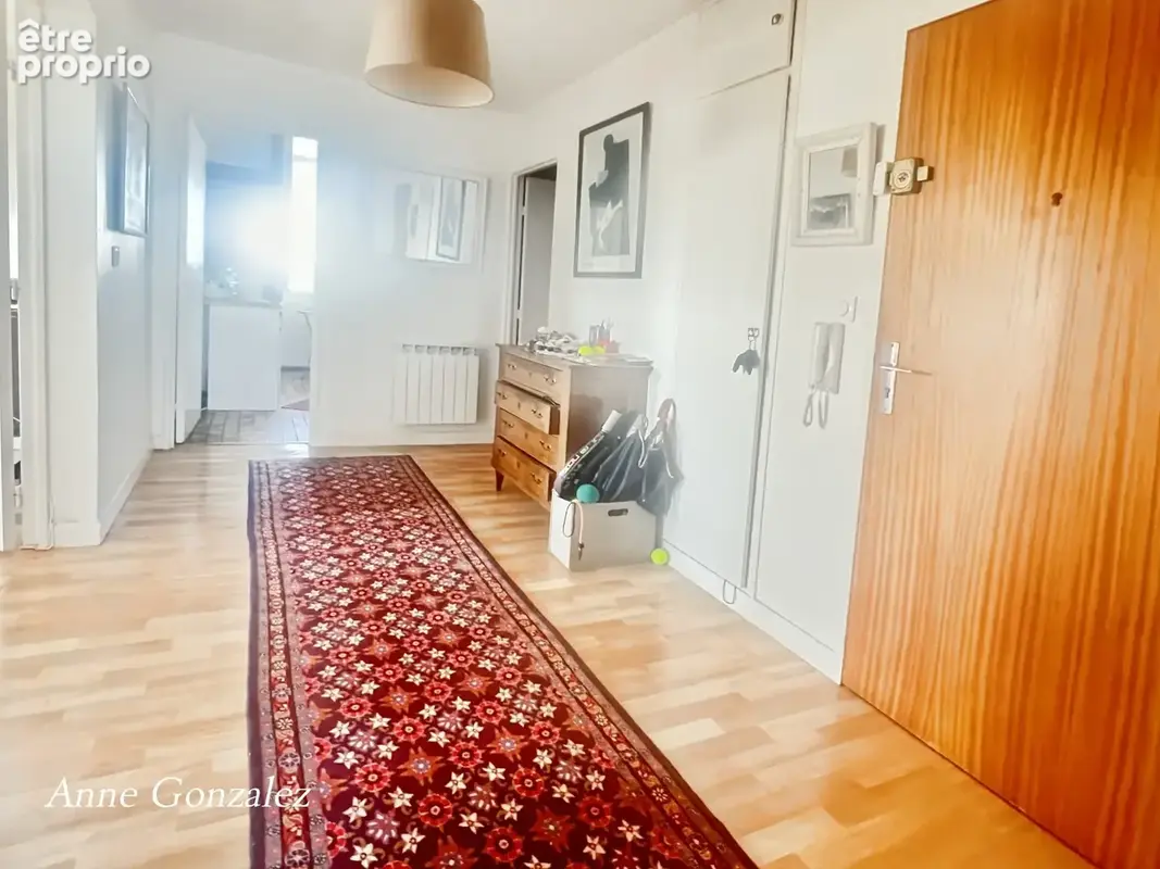 OLIVET Centre, à vendre au troisième et dernier étage avec ascenceur d'une Résidence sécurisée et calme, grand appartement lumin - photo 6