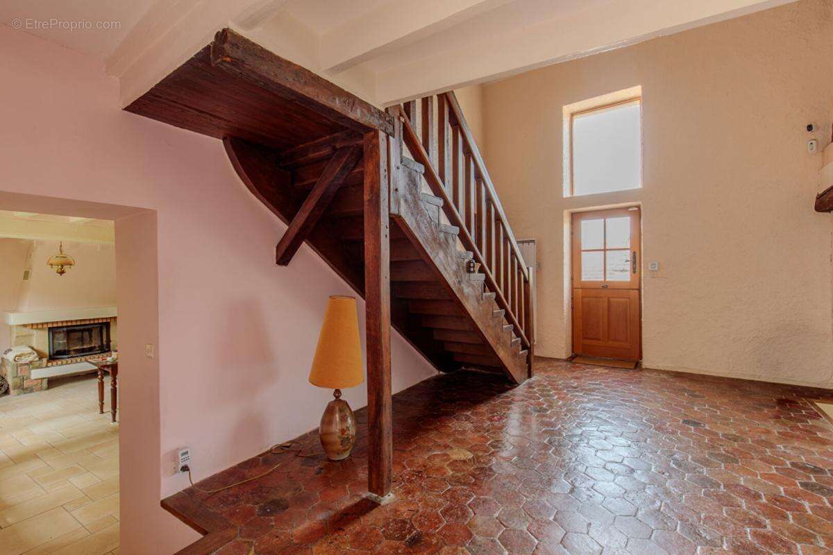 Maison à OINVILLE-SUR-MONTCIENT