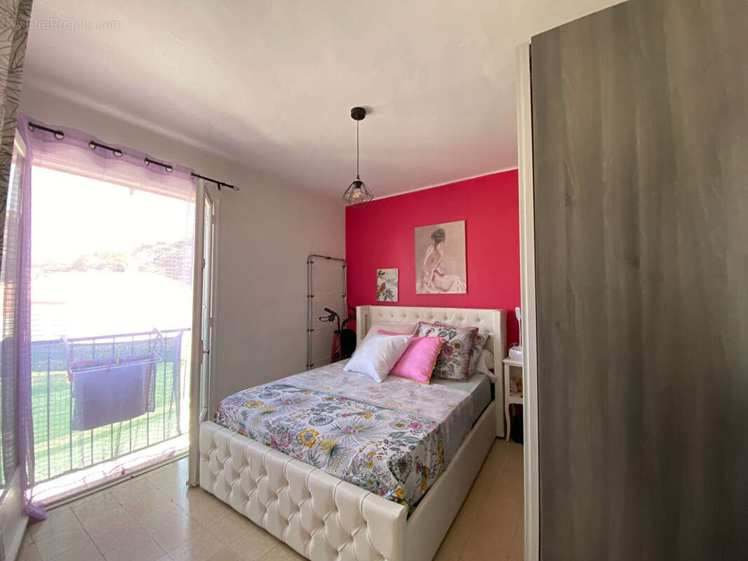 À vendre Toulon Cap Brun  Appartement T4 loué avec cave  Investissement locatif - photo 6