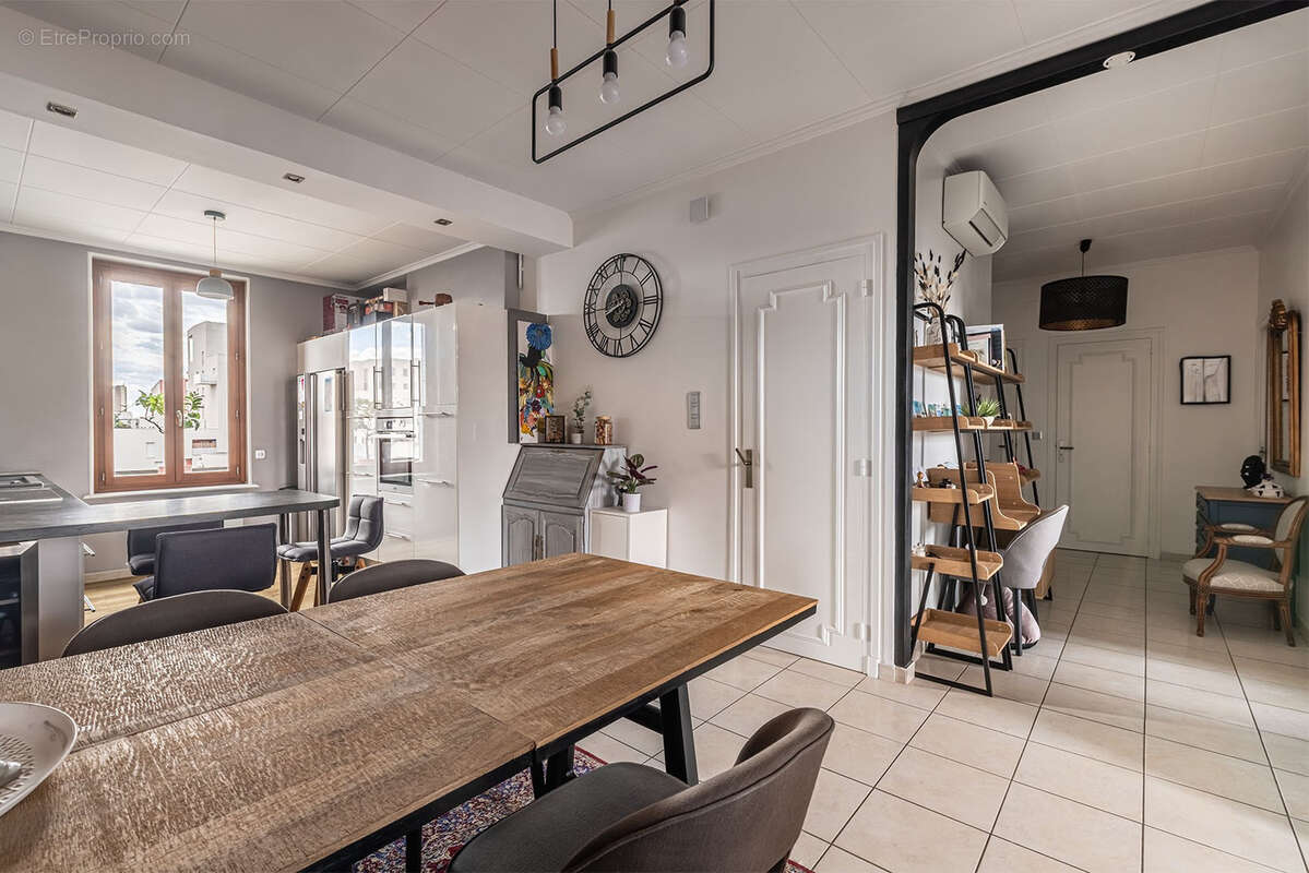 Appartement à LYON-8E