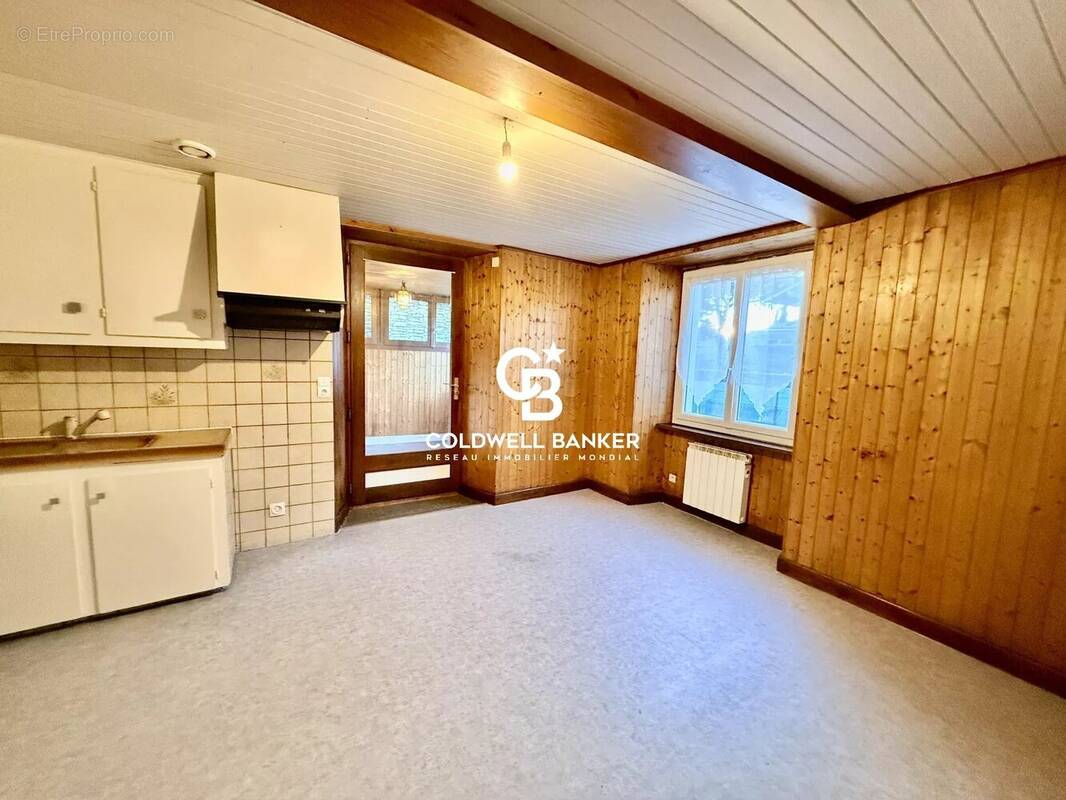 Appartement à SAINT-CERGUES