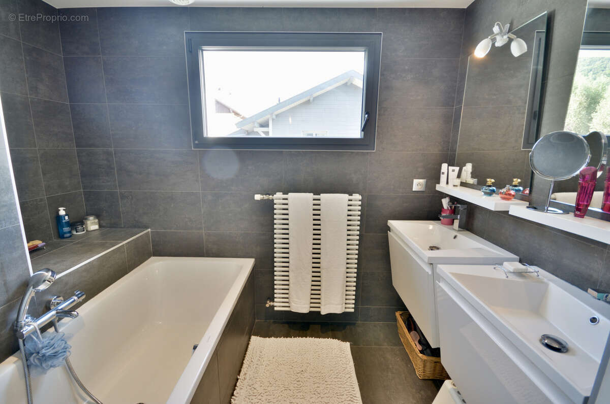 Maison à ANNECY-LE-VIEUX