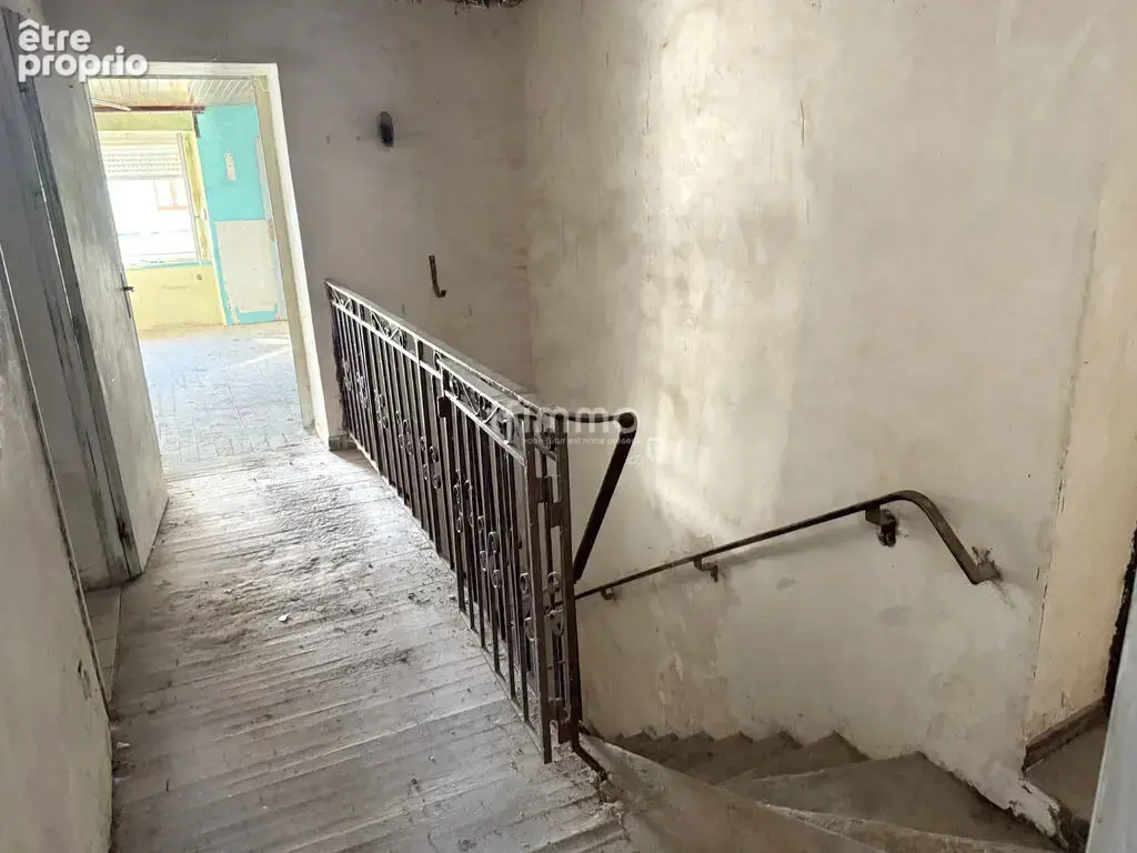 Vends à Gomelange une maison de village de 200 m2 - photo 5