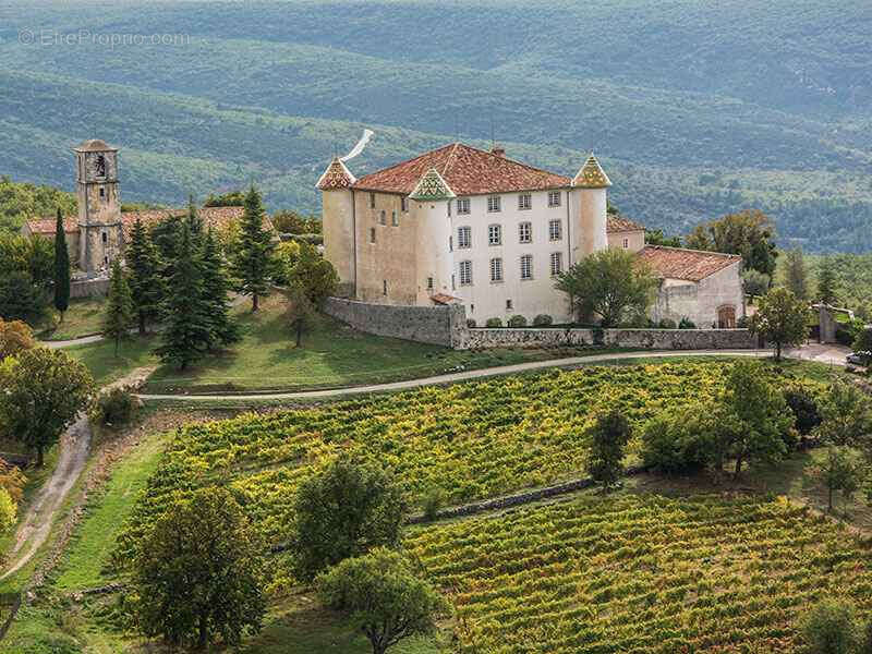 Maison à AIGUINES