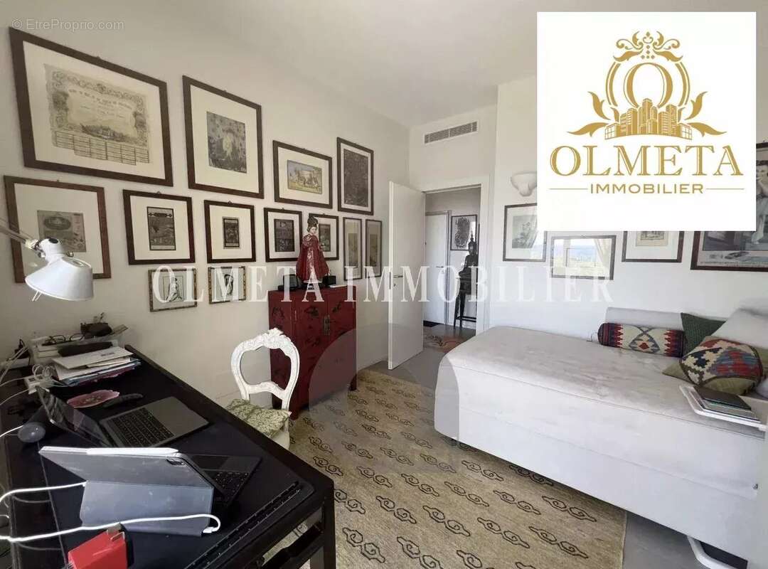 Appartement à ROQUEBRUNE-CAP-MARTIN