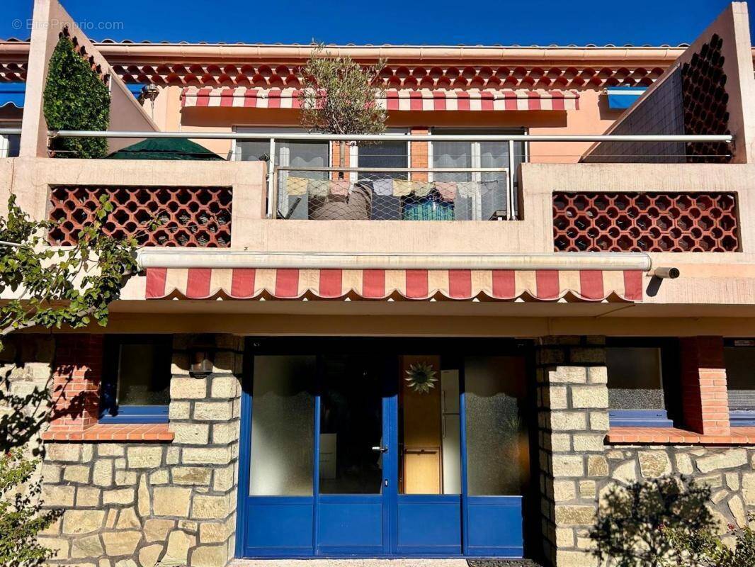 Appartement à ROQUEBRUNE-SUR-ARGENS