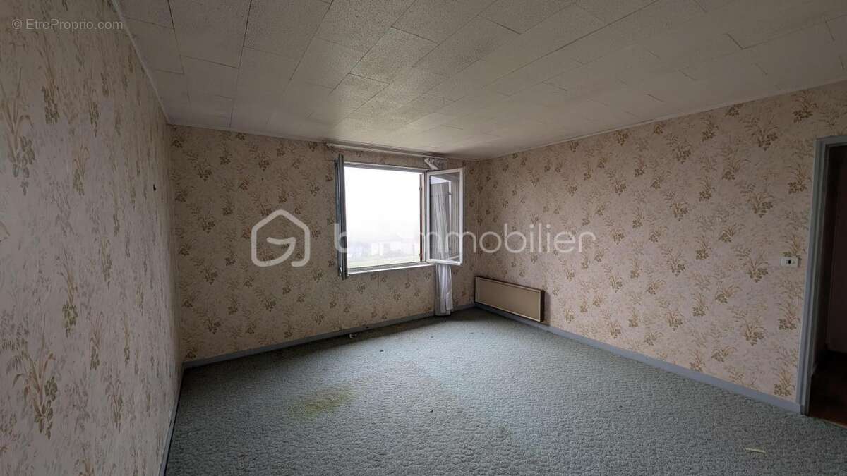 Maison à SAINT-GERMAIN-SOUS-DOUE