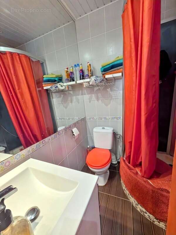 Maison à REMIRE-MONTJOLY