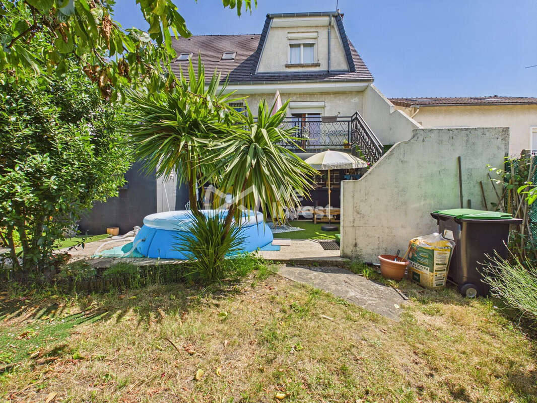 Maison à LEUVILLE-SUR-ORGE