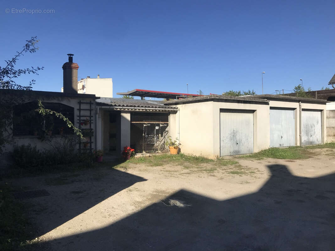 Appartement à FLEURY-LES-AUBRAIS