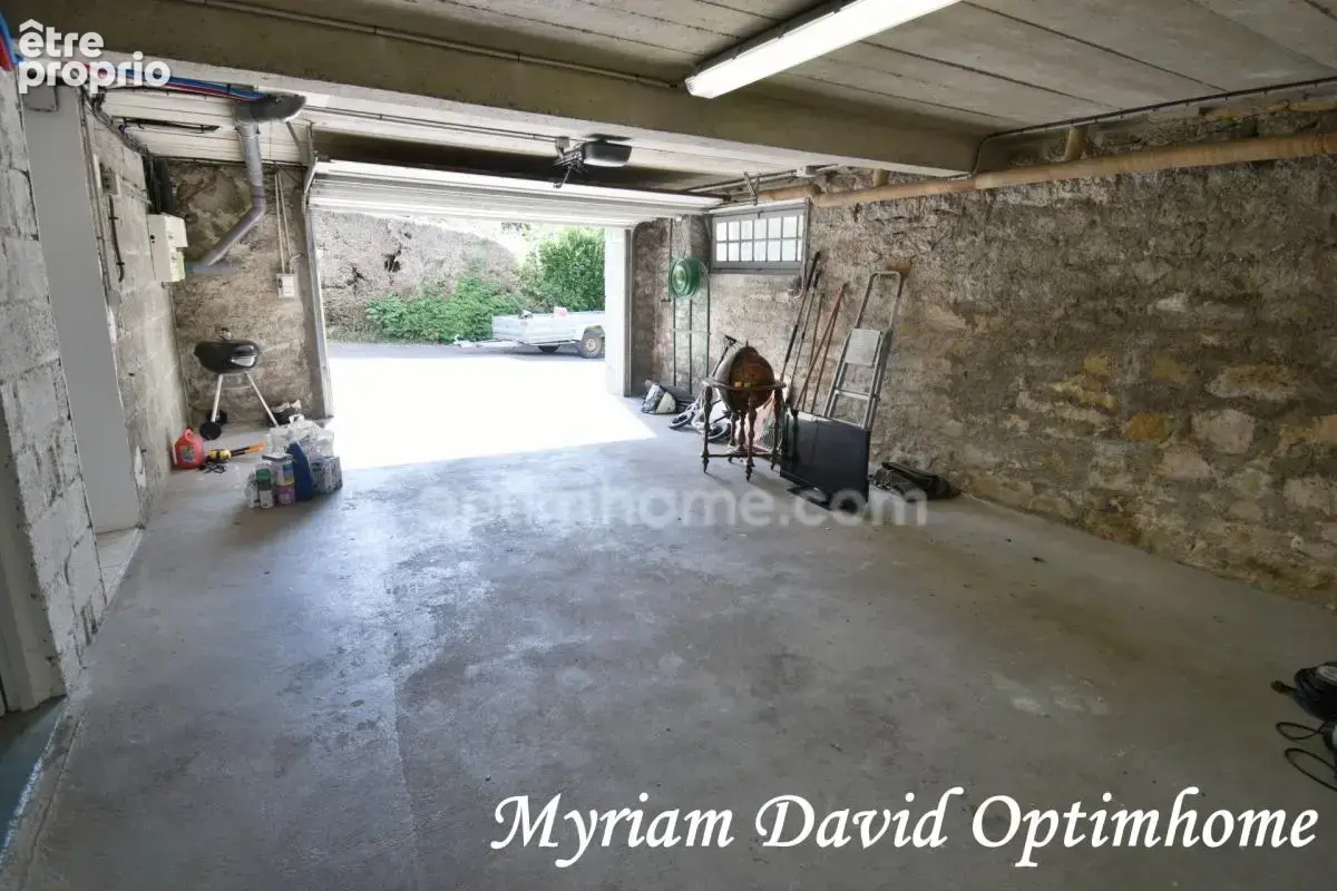 Maison familiale 171 m² – DPE C – 5 chambres – Terrain paysagé de 2 400 m² – Rostrenen - photo 17