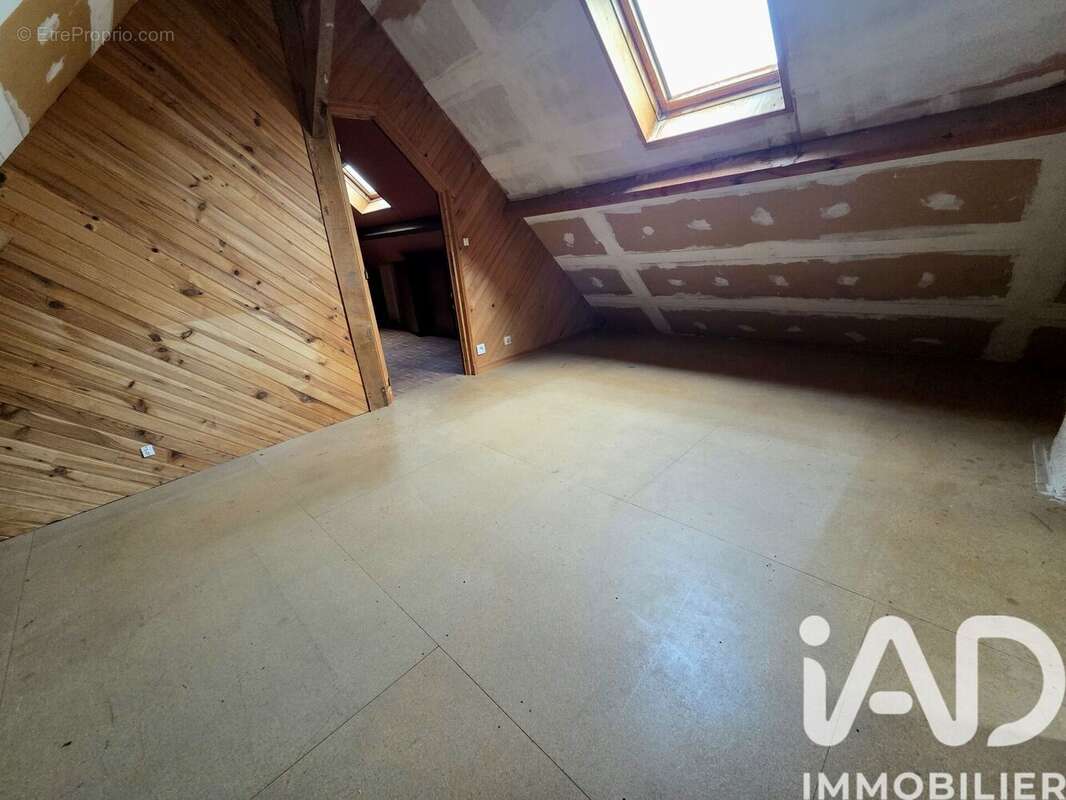 Photo 8 - Maison à LA CHAPELLE-EN-SERVAL