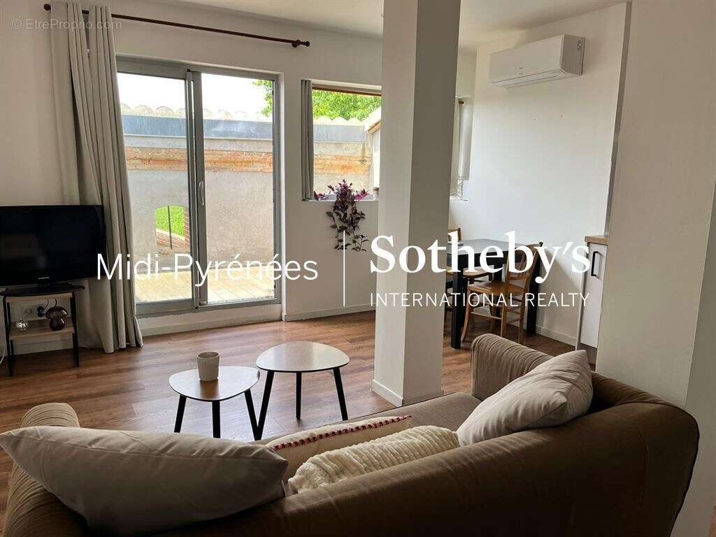 Appartement à DREMIL-LAFAGE