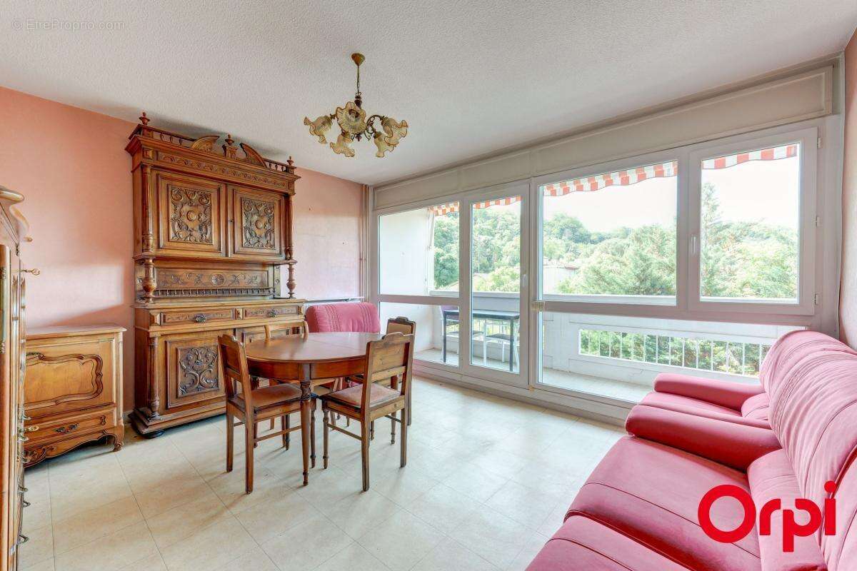 Appartement à CALUIRE-ET-CUIRE