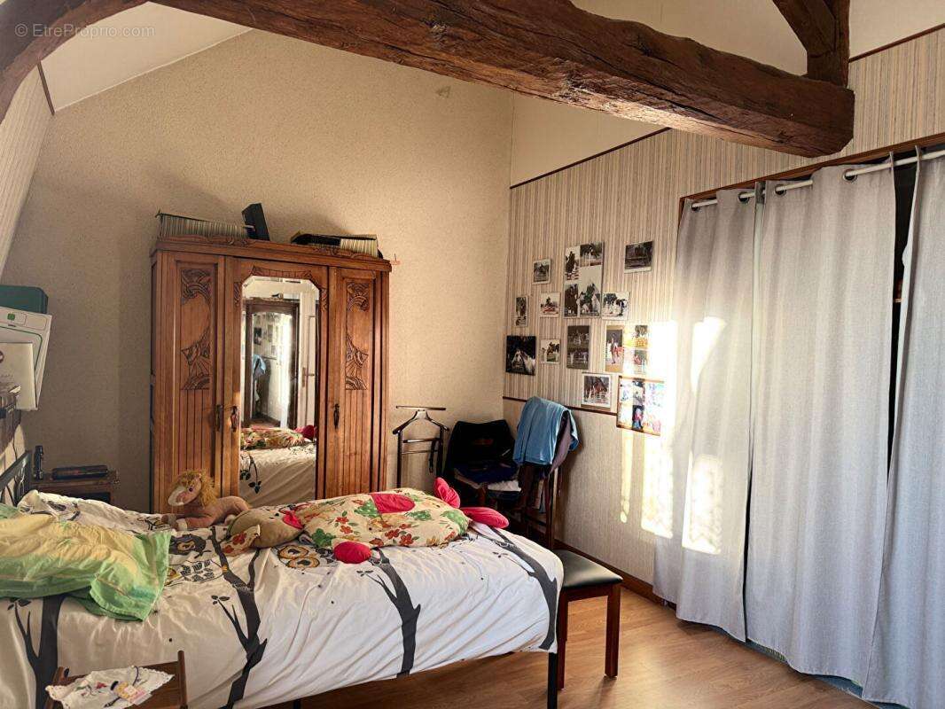 Maison à CONTRES