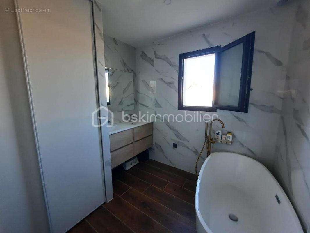 Maison à SAINT-ANDRE-DE-ROQUELONGUE