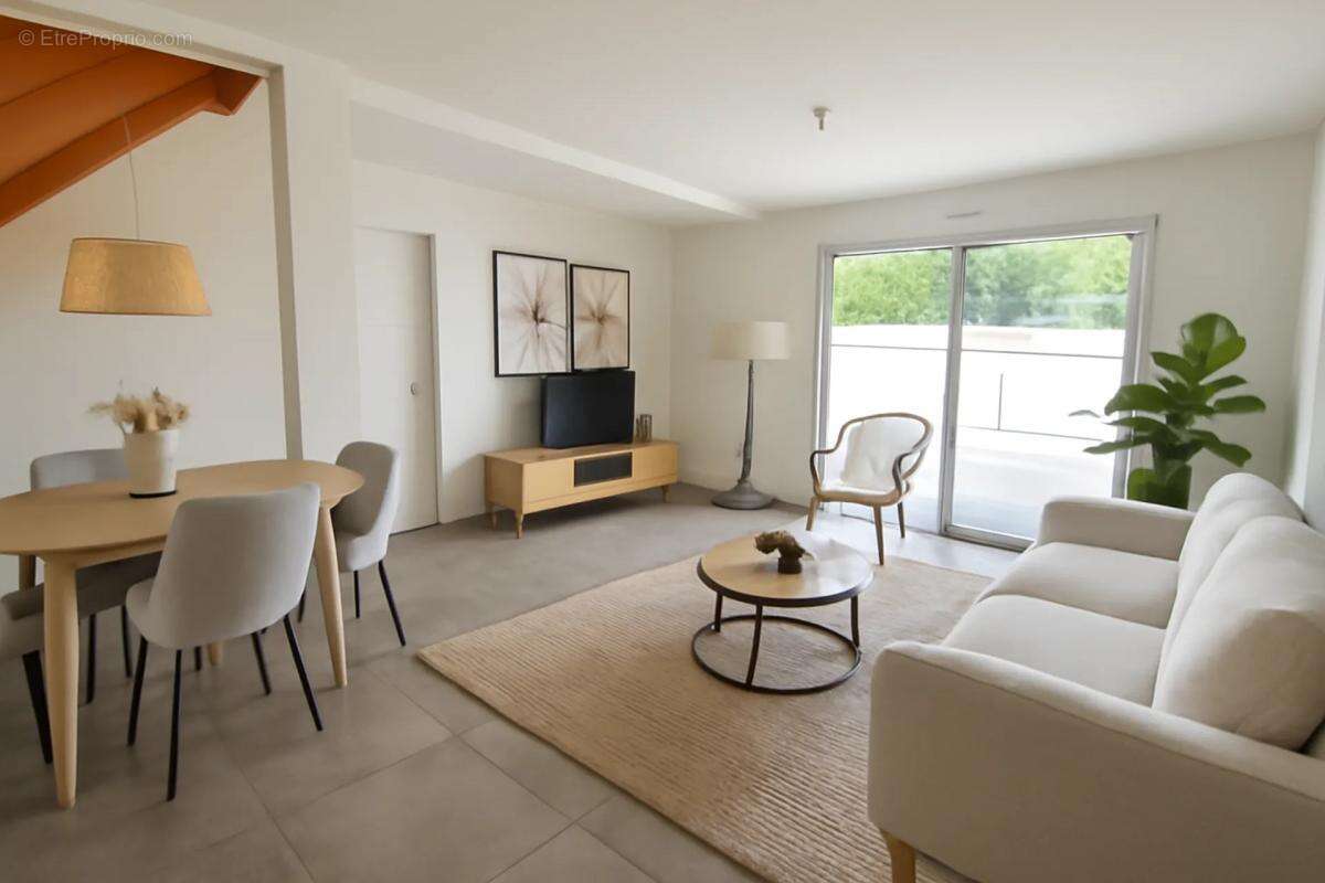 Appartement à LA COURNEUVE