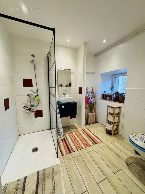 Maison à SAINT-CHRISTOPHE-D'ALLIER