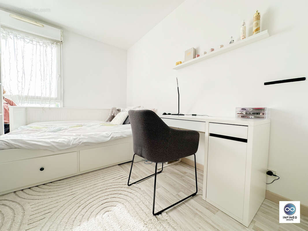 Appartement à SAINTE-GENEVIEVE-DES-BOIS