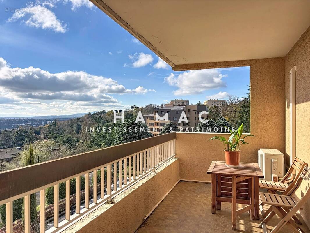 Appartement à SAINTE-FOY-LES-LYON