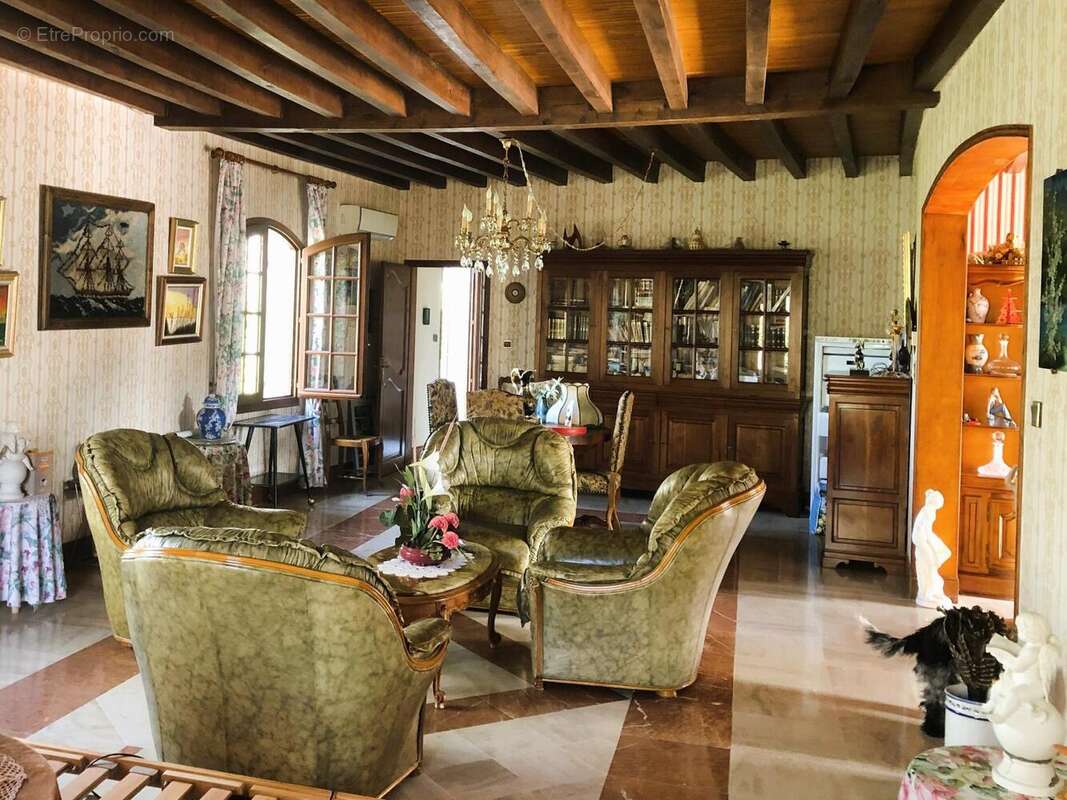   - Maison à FOIX