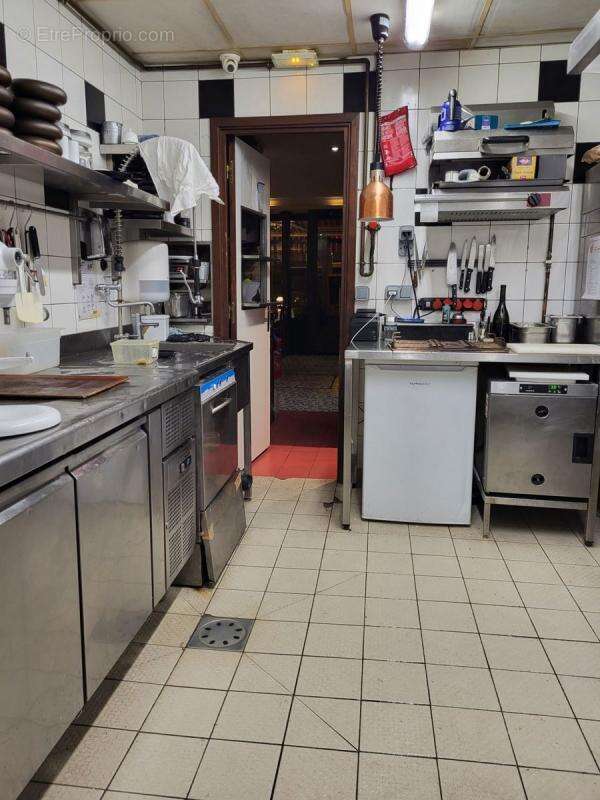 Commerce à PARIS-5E