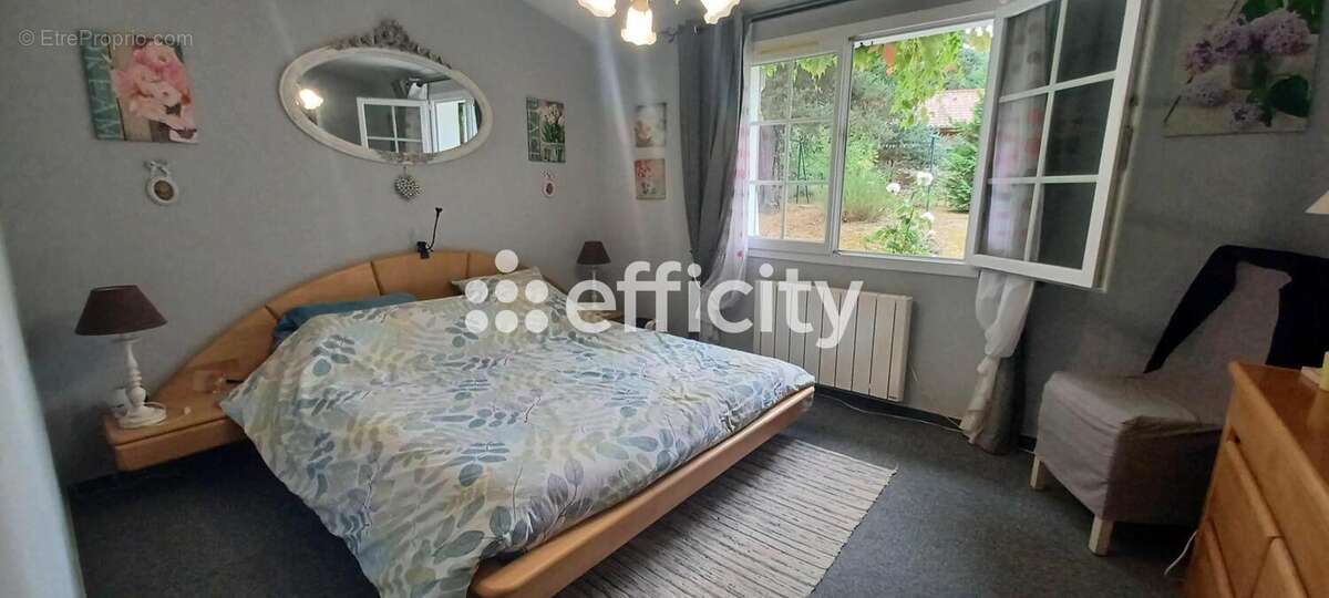 Maison 87 m² à Anglards-De-Saint-Flour  - photo 8