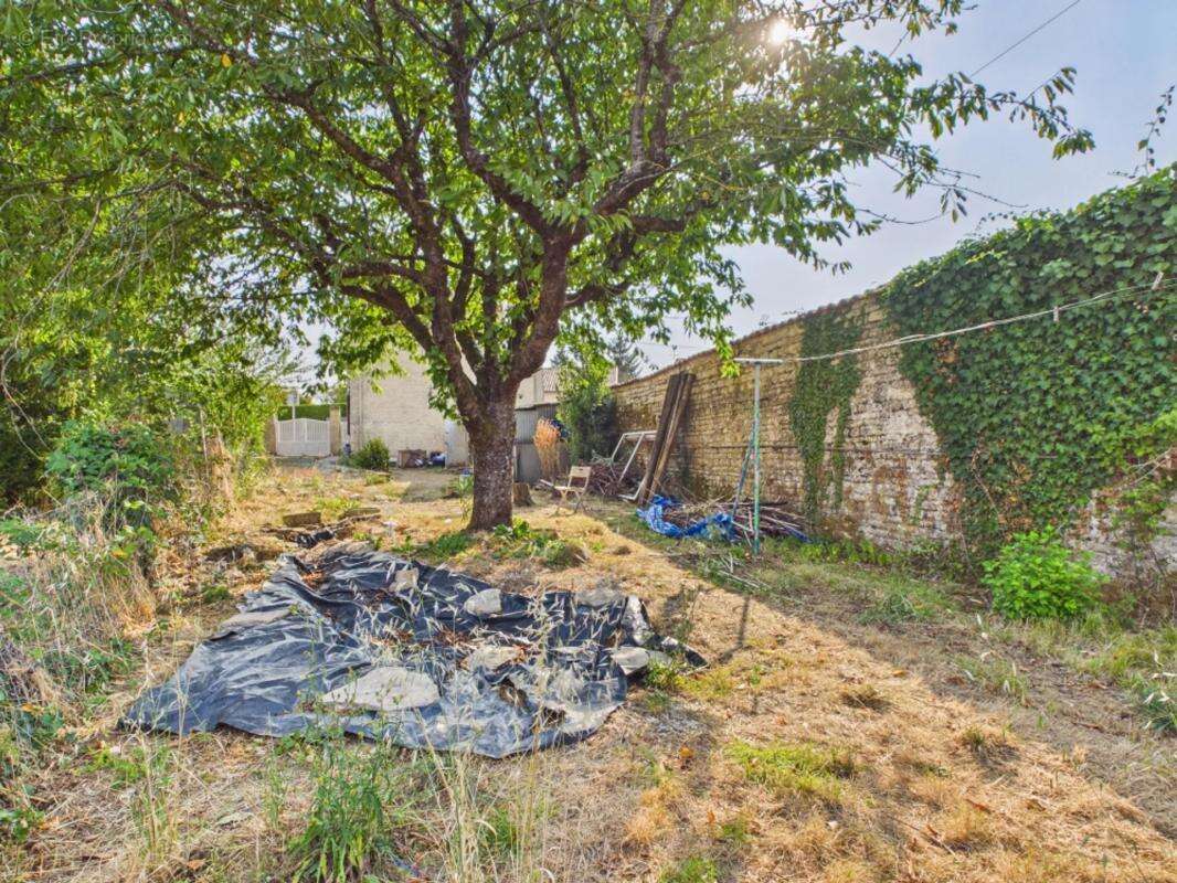 Maison de village à rénover - photo 3