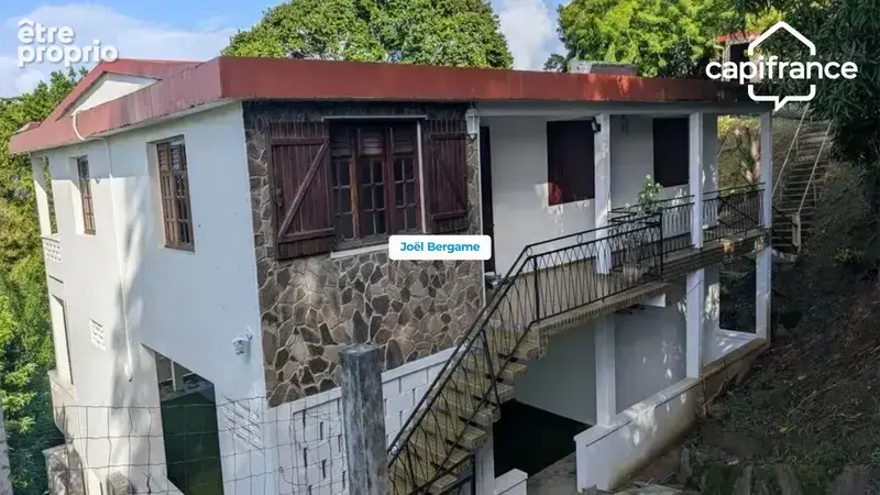 Maison à vendre au Marigot (97225) proche du centre ville - photo 1