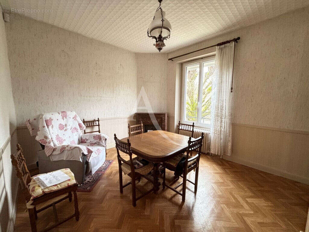 EN VENTE -  FOURCHAMBAULT  - Maison 3 chambres et bureaux terrain - photo 4