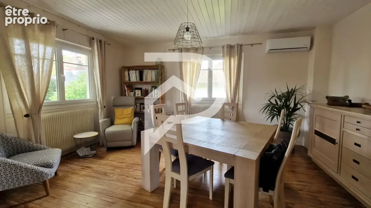 Maison traditionnelle rénovée 6 pièces 136 m² centre ORTHEZ - photo 5